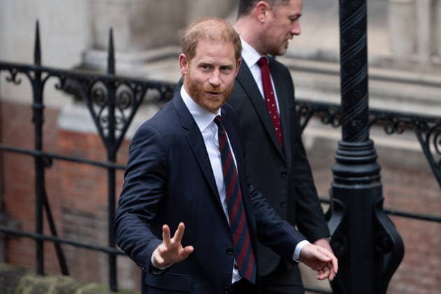January 22, 2026, London, England, United Kingdom: PRINCE HARRY, Duke of Sussex, arrives at the Royal Courts of Justice in London as the privacy trial against the publisher of the Daily Mail continues, with claimants alleging unlawful information gathering by the tabloid group. London United Kingdom - ZUMAk172 20260122_zip_k172_016 Copyright: xThomasxKrychx