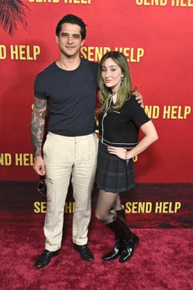 Tyler Posey and Phem at the world premiere of the movie Send Help at the TCL Chinese Theatre Los Angeles, 21 01 2026 Foto:xD.xStarbuckx xFuturexImagex help_6174
