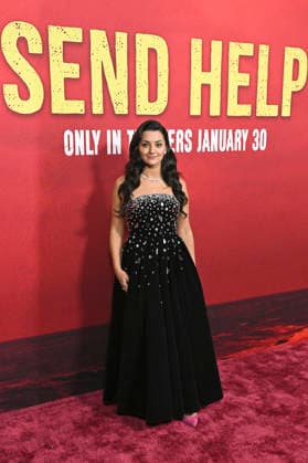 Zainab Azizi at the world premiere of the movie Send Help at the TCL Chinese Theatre Los Angeles, 21 01 2026 Foto:xD.xStarbuckx xFuturexImagex help_6230