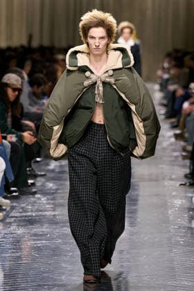 (260122) -- PARIS, Jan. 22, 2026 -- A model presents a creation from the menswear Fall Winter 2026-2027 collections by Dior Homme during the Paris Fashion Week, in Paris, France, on Jan. 21, 2026. ( Handout via Xinhua) FRANCE-PARIS-FASHION WEEK-DIOR HOMME MeetEurope 