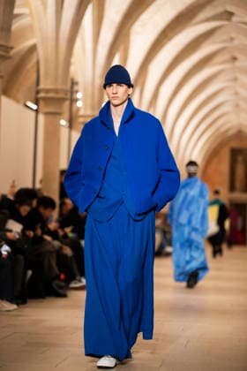 PFW - Issey Miyake Runway A model wears a creation as part of the Issey Miyake Fall Winter 2026-2027 Men s collection presented in Paris, Thursday, Jan. 22, 2026. Photo by Eliot Blondet ABACAPRESS.COM Paris France France  Copyright: xBlondetxEliot ABACAx
