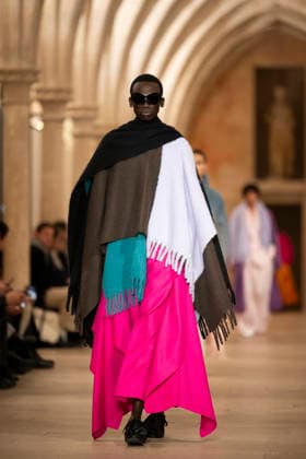 PFW - Issey Miyake Runway A model wears a creation as part of the Issey Miyake Fall Winter 2026-2027 Men s collection presented in Paris, Thursday, Jan. 22, 2026. Photo by Eliot Blondet ABACAPRESS.COM Paris France France  Copyright: xBlondetxEliot ABACAx