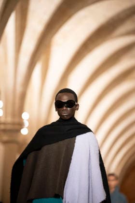 PFW - Issey Miyake Runway A model wears a creation as part of the Issey Miyake Fall Winter 2026-2027 Men s collection presented in Paris, Thursday, Jan. 22, 2026. Photo by Eliot Blondet ABACAPRESS.COM Paris France France  Copyright: xBlondetxEliot ABACAx