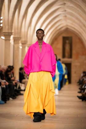 PFW - Issey Miyake Runway A model wears a creation as part of the Issey Miyake Fall Winter 2026-2027 Men s collection presented in Paris, Thursday, Jan. 22, 2026. Photo by Eliot Blondet ABACAPRESS.COM Paris France France  Copyright: xBlondetxEliot ABACAx