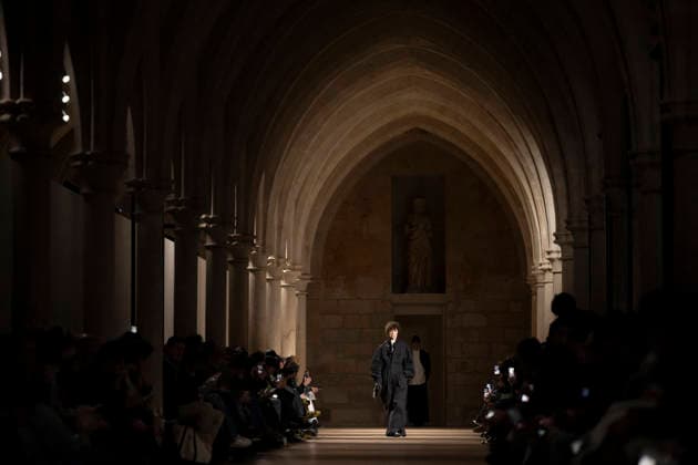 PFW - Issey Miyake Runway A model wears a creation as part of the Issey Miyake Fall Winter 2026-2027 Men s collection presented in Paris, Thursday, Jan. 22, 2026. Photo by Eliot Blondet ABACAPRESS.COM Paris France France  Copyright: xBlondetxEliot ABACAx