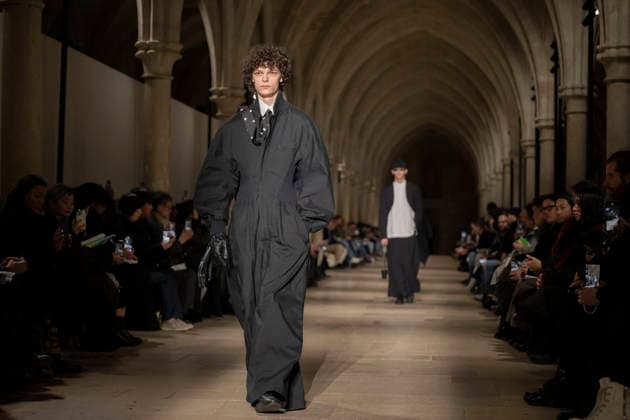 PFW - Issey Miyake Runway A model wears a creation as part of the Issey Miyake Fall Winter 2026-2027 Men s collection presented in Paris, Thursday, Jan. 22, 2026. Photo by Eliot Blondet ABACAPRESS.COM Paris France France  Copyright: xBlondetxEliot ABACAx