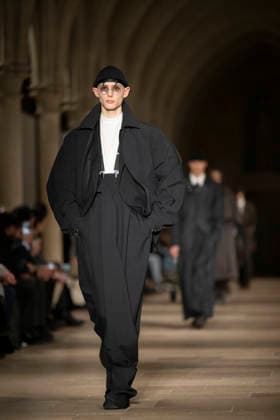 PFW - Issey Miyake Runway A model wears a creation as part of the Issey Miyake Fall Winter 2026-2027 Men s collection presented in Paris, Thursday, Jan. 22, 2026. Photo by Eliot Blondet ABACAPRESS.COM Paris France France  Copyright: xBlondetxEliot ABACAx