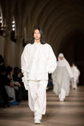 PFW - Issey Miyake Runway A model wears a creation as part of the Issey Miyake Fall Winter 2026-2027 Men s collection presented in Paris, Thursday, Jan. 22, 2026. Photo by Eliot Blondet ABACAPRESS.COM Paris France France  Copyright: xBlondetxEliot ABACAx