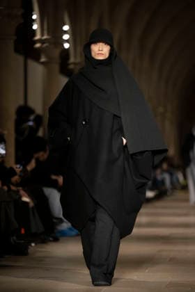 PFW - Issey Miyake Runway A model wears a creation as part of the Issey Miyake Fall Winter 2026-2027 Men s collection presented in Paris, Thursday, Jan. 22, 2026. Photo by Eliot Blondet ABACAPRESS.COM Paris France France  Copyright: xBlondetxEliot ABACAx