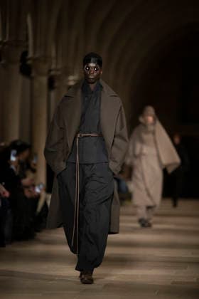 PFW - Issey Miyake Runway A model wears a creation as part of the Issey Miyake Fall Winter 2026-2027 Men s collection presented in Paris, Thursday, Jan. 22, 2026. Photo by Eliot Blondet ABACAPRESS.COM Paris France France  Copyright: xBlondetxEliot ABACAx