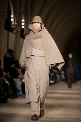 PFW - Issey Miyake Runway A model wears a creation as part of the Issey Miyake Fall Winter 2026-2027 Men s collection presented in Paris, Thursday, Jan. 22, 2026. Photo by Eliot Blondet ABACAPRESS.COM Paris France France  Copyright: xBlondetxEliot ABACAx