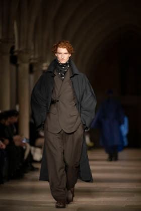 PFW - Issey Miyake Runway A model wears a creation as part of the Issey Miyake Fall Winter 2026-2027 Men s collection presented in Paris, Thursday, Jan. 22, 2026. Photo by Eliot Blondet ABACAPRESS.COM Paris France France  Copyright: xBlondetxEliot ABACAx