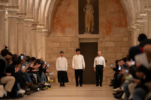 PFW - Issey Miyake Runway A model wears a creation as part of the Issey Miyake Fall Winter 2026-2027 Men s collection presented in Paris, Thursday, Jan. 22, 2026. Photo by Eliot Blondet ABACAPRESS.COM Paris France France  Copyright: xBlondetxEliot ABACAx