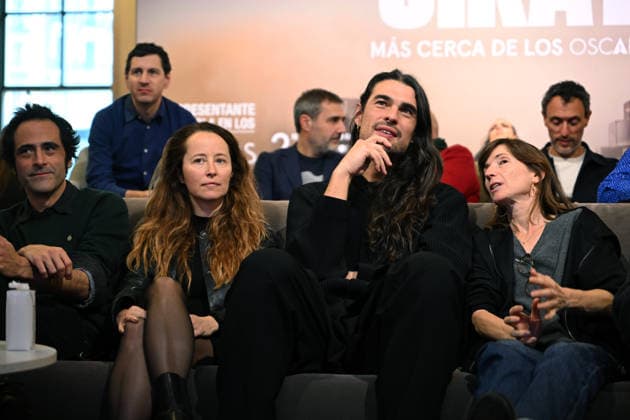 The team of the film Sirat to know if it will finally be nominated for the Oscars 2026 The director of the film Sirat , Óliver Laxe, and his team during the press conference at Espacio Movistar, on January 22, 2026, in Madrid Spain FAMOUS CINEMA FILM OSCAR FILM José Madrid Madrid Madrid Spain  Copyright: xJosÃ xOlivax 7236204