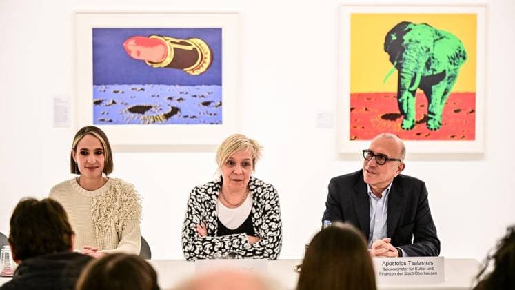 German Pop Art FOR EDITORIAL PURPOSES ONLY EDITORIAL USE ONLY p Curator Dr Sarah Hülsewig, Museum Director Dr Christine Vogt, and Head of Cultural Affairs Apostolos Tsalastras, from left, inform the press about the German Pop Art exhibition at the Museum Ludwig Galerie im Schloß Oberhausen, on Thursday, January 22, 2026 in Oberhausen Oberhause Copyright: LarsxFröhlich doc848tldpvk1210ur5p8xc ,EDITORIAL USE ONLY Copyright: LarsxFröhlich