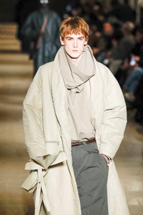 Défilé Issey Miyake Collection Homme Prêt à Porter Automne Hiver 2026 2027 lors de la Fashion Week de Paris, le 22 janvier 2026 Issey Miyake Fashion Show Men Ready to Wear Fall Winter 2026 2027 Collection , during Paris Fashion Week, on January 22, 2026 Paris France  Copyright: xAgencex xBestimagexAgencex xBestimagex