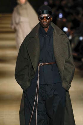 Défilé Issey Miyake Collection Homme Prêt à Porter Automne Hiver 2026 2027 lors de la Fashion Week de Paris, le 22 janvier 2026 Issey Miyake Fashion Show Men Ready to Wear Fall Winter 2026 2027 Collection , during Paris Fashion Week, on January 22, 2026 Paris France  Copyright: xAgencex xBestimagexAgencex xBestimagex