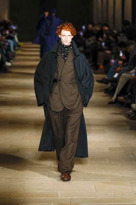 Défilé Issey Miyake Collection Homme Prêt à Porter Automne Hiver 2026 2027 lors de la Fashion Week de Paris, le 22 janvier 2026 Issey Miyake Fashion Show Men Ready to Wear Fall Winter 2026 2027 Collection , during Paris Fashion Week, on January 22, 2026 Paris France  Copyright: xAgencex xBestimagexAgencex xBestimagex