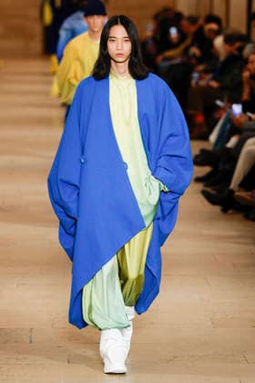 Défilé Issey Miyake Collection Homme Prêt à Porter Automne Hiver 2026 2027 lors de la Fashion Week de Paris, le 22 janvier 2026 Issey Miyake Fashion Show Men Ready to Wear Fall Winter 2026 2027 Collection , during Paris Fashion Week, on January 22, 2026 Paris France  Copyright: xAgencex xBestimagexAgencex xBestimagex