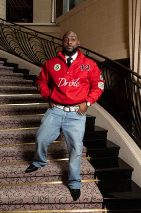 Davido au défilé Drôle de Monsieur Collection Prêt à Porter Mode Masculine Automne Hiver 2026 2027 lors de la Fashion Week de Paris PFW , le 22 janvier 2026 Jeremy Melloul Bestimage Photocall Drole de Monsieur Fashion Show Menswear Collection Fall Winter 2026 2027 during Paris Fashion Week on January 22, 2026 Paris France  Copyright: xJeremyxMelloulx xBestimagexJeremyxMelloulx xBestimagex