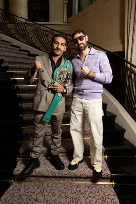 Bilel Jkitou, Cyril Benzaquen au défilé Drôle de Monsieur Collection Prêt à Porter Mode Masculine Automne Hiver 2026 2027 lors de la Fashion Week de Paris PFW , le 22 janvier 2026 Jeremy Melloul Bestimage Photocall Drole de Monsieur Fashion Show Menswear Collection Fall Winter 2026 2027 during Paris Fashion Week on January 22, 2026 Paris France  Copyright: xJeremyxMelloulx xBestimagexJeremyxMelloulx xBestimagex