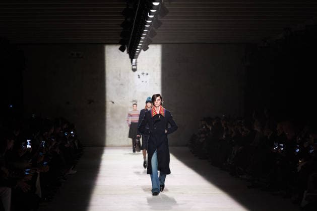 Dries Van Noten - Runway - Paris Fashion Week - Menswear Fall Winter 2026-2027 Models present creations by Dries Van Noten for the Menswear Ready-to-wear Fall-Winter 2026 2027 collection as part of the Men Paris Fashion Week in Paris on January 22, 2026. Photo by Alexis Jumeau ABACAPRESS.COM Paris France  Copyright: xJumeauxAlexis ABACAx