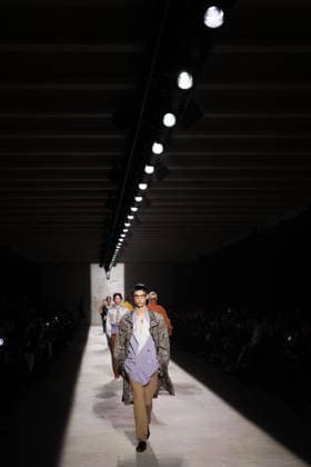 Dries Van Noten - Runway - Paris Fashion Week - Menswear Fall Winter 2026-2027 Models present creations by Dries Van Noten for the Menswear Ready-to-wear Fall-Winter 2026 2027 collection as part of the Men Paris Fashion Week in Paris on January 22, 2026. Photo by Alexis Jumeau ABACAPRESS.COM Paris France  Copyright: xJumeauxAlexis ABACAx