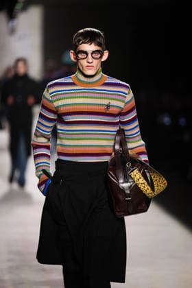 Dries Van Noten - Runway - Paris Fashion Week - Menswear Fall Winter 2026-2027 Models present creations by Dries Van Noten for the Menswear Ready-to-wear Fall-Winter 2026 2027 collection as part of the Men Paris Fashion Week in Paris on January 22, 2026. Photo by Alexis Jumeau ABACAPRESS.COM Paris France  Copyright: xJumeauxAlexis ABACAx