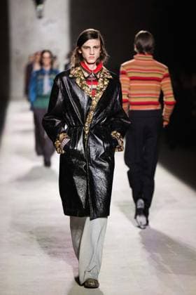 Dries Van Noten - Runway - Paris Fashion Week - Menswear Fall Winter 2026-2027 Models present creations by Dries Van Noten for the Menswear Ready-to-wear Fall-Winter 2026 2027 collection as part of the Men Paris Fashion Week in Paris on January 22, 2026. Photo by Alexis Jumeau ABACAPRESS.COM Paris France  Copyright: xJumeauxAlexis ABACAx