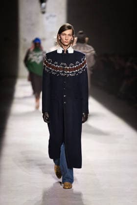 Dries Van Noten - Runway - Paris Fashion Week - Menswear Fall Winter 2026-2027 Models present creations by Dries Van Noten for the Menswear Ready-to-wear Fall-Winter 2026 2027 collection as part of the Men Paris Fashion Week in Paris on January 22, 2026. Photo by Alexis Jumeau ABACAPRESS.COM Paris France  Copyright: xJumeauxAlexis ABACAx