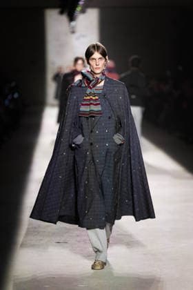 Dries Van Noten - Runway - Paris Fashion Week - Menswear Fall Winter 2026-2027 Models present creations by Dries Van Noten for the Menswear Ready-to-wear Fall-Winter 2026 2027 collection as part of the Men Paris Fashion Week in Paris on January 22, 2026. Photo by Alexis Jumeau ABACAPRESS.COM Paris France  Copyright: xJumeauxAlexis ABACAx