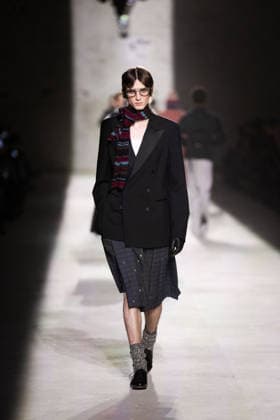 Dries Van Noten - Runway - Paris Fashion Week - Menswear Fall Winter 2026-2027 Models present creations by Dries Van Noten for the Menswear Ready-to-wear Fall-Winter 2026 2027 collection as part of the Men Paris Fashion Week in Paris on January 22, 2026. Photo by Alexis Jumeau ABACAPRESS.COM Paris France  Copyright: xJumeauxAlexis ABACAx