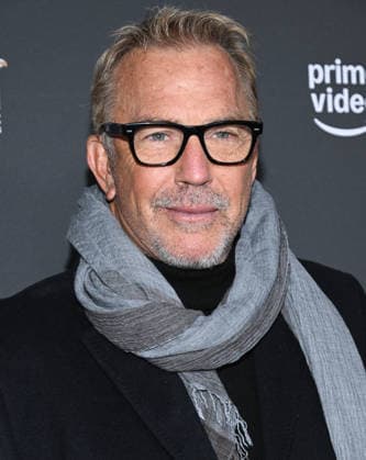 ˜The Gray House™ Los Angeles Premiere Kevin Costner arriving to ˜The Gray House™ Los Angeles Premiere at Sherry Lansing Theatre on January 22, 2025 in Hollywood, CA. Hollywood Sherry Lansing Theatre California USA Copyright: xLISAxOConnor AFF-USA.comx
