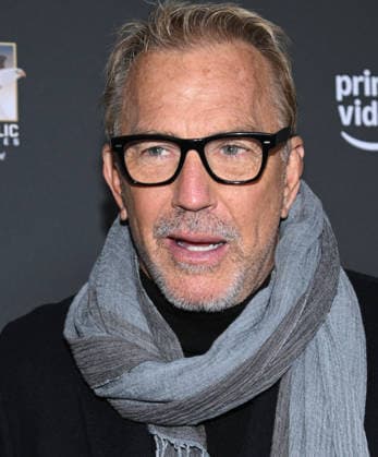˜The Gray House™ Los Angeles Premiere Kevin Costner arriving to ˜The Gray House™ Los Angeles Premiere at Sherry Lansing Theatre on January 22, 2025 in Hollywood, CA. Hollywood Sherry Lansing Theatre California USA Copyright: xLISAxOConnor AFF-USA.comx