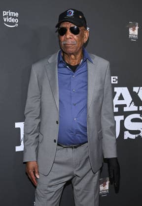 ˜The Gray House™ Los Angeles Premiere Morgan Freeman arriving to ˜The Gray House™ Los Angeles Premiere at Sherry Lansing Theatre on January 22, 2025 in Hollywood, CA. Hollywood Sherry Lansing Theatre California USA Copyright: xLISAxOConnor AFF-USA.comx