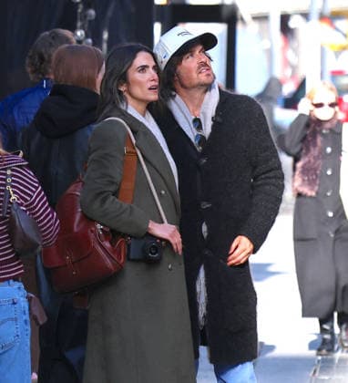 Ian Somerhalder and Nikki Reed Out - NYC Famous couple actor Ian Somerhalder with his wife actress Nikki Reed are walking with friends in Soho then they are taking photos of their new line foundational supplements on a truck in New York, NY on January 22, 2026. Photo by Dylan Travis ABACAPRESS.COM New York City NY United States  Copyright: xDylanxTravis ABACAx