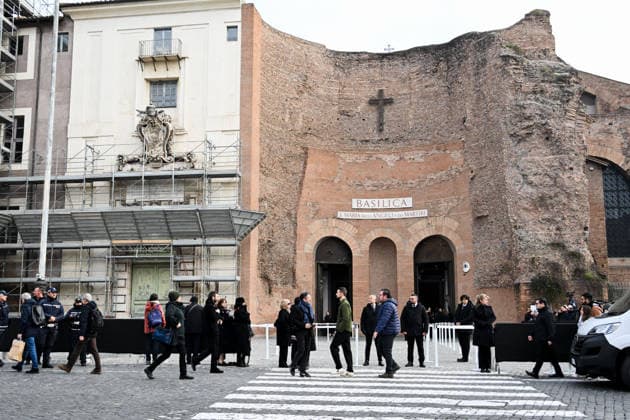 Rome, Death of Valentino Garavani - Funeral in the Basilica of Santa Maria degli Angeli e dei Martiri - In the photo: preparations  Copyright: xMaurizioxD Avanzox xipa-agency.netx xD AngeloxD AvanzoxLandix IPA_Agency_IPA70447458