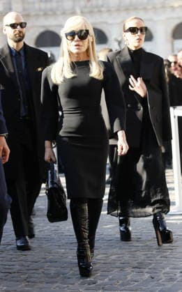 Valentino Funeral Arrivals - Rome Italian fashion designer Donatella Versace arriving at Valentino Garavani s funeral at the Basilica Santa Maria degli Angeli e dei Martiri in Rome, Italy on January 23 2026. Italian fashion designer Valentino Garavani died at the age of 93 in Rome on January 19. Photo by Marco Pionavotto ABACAPRESS.COM Rome Italy  Copyright: xPiovanottoxMarco ABACAx