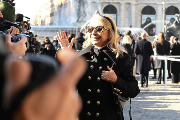 Valentino Funeral Arrivals - Rome Francesca Lo Schiavo arriving at Valentino Garavani s funeral at the Basilica Santa Maria degli Angeli e dei Martiri in Rome, Italy on January 23 2026. Italian fashion designer Valentino Garavani died at the age of 93 in Rome on January 19. Photo by Maurizio D Avanzo IPA ABACAPRESS.COM Rome Italy  Copyright: xIPA ABACAx