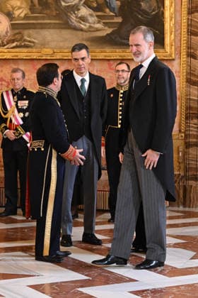 The King and Queen of Spain receive the Diplomatic Corps accredited in Spain The Minister of Foreign Affairs, European Union and Cooperation, José Manuel Albares, the President of the Government, Pedro Sánchez, and King Felipe during the annual reception for the Diplomatic Corps accredited in Spain on the occasion of the new year, at the Royal Palace, on January 23, 2026, in Madrid Spain The Diplomatic Corps of Spain is composed of a total of 126 Embassies resident in our country and almost 800 Consulates, 153 career and more than 600 honorary Diplomatic Corps PALACIO REALEZA DIPLOMATS José Madrid Madrid Madrid Espana  Copyright: xJosÃ xOlivax 7238504