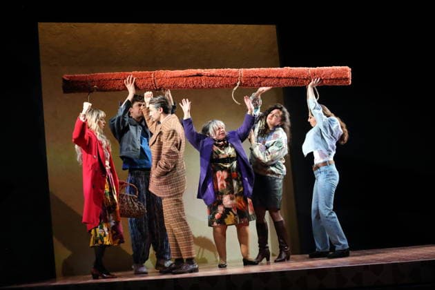 Cigdem Teke as Maria Nikolayevna , Marc Benner as Andrei u a , Doga Gürer as Matvey Alexandrovich u a , Ursula Werner as Varvara Mikhailovna , Via Jikeli as Yanka u a and Aysima Ergün as Kroshka u a , from left , during the photo rehearsal for Zukunftsmusik