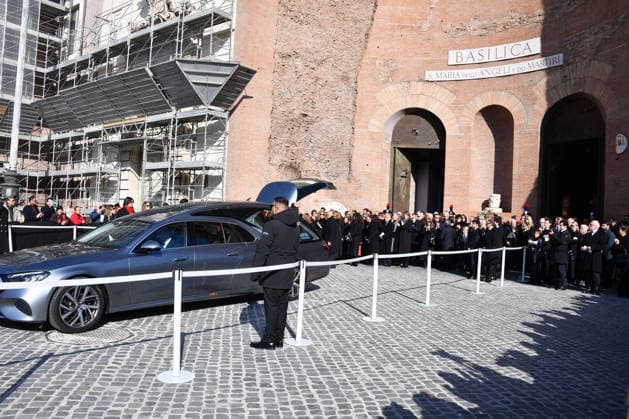 Rome, Death of Valentino Garavani - Funeral - Pictured: The Last Farewell  Copyright: xVincenzoxLandix xipa-agency.netx xD AngeloxD AvanzoxLandix IPA_Agency_IPA70455677