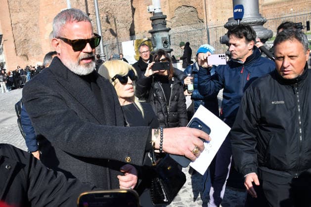 Rome, Death of Valentino Garavani - Funeral - Pictured: Donatella Versace  Copyright: xVincenzoxLandix xipa-agency.netx xD AngeloxD AvanzoxLandix IPA_Agency_IPA70455744