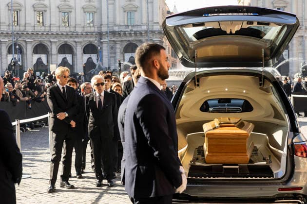 January 23, 2026, Roma: A handout photo, provided by Fondazione Garavani Giammetti, shows Giancarlo Giammetti and Vernon Bruce Hoeksema during Valentino Garavani s funeral, in the Basilica of S. Maria degli Angeli e dei Martiri, Rome, January 23, 2026, ANSA ess office handout +++ ANSA PROVIDES ACCESS TO THIS HANDOUT PHOTO TO BE USED SOLELY TO ILLUSTRATE NEWS REPORTING OR COMMENTARY ON THE FACTS OR EVENTS DEPICTED IN THIS IMAGE - NO ARCHIVING - NO LICENSING - NPK Roma  - ZUMAa110 20260123_zaf_a110_102 Copyright: xFondazionexGaravanixGiammettixPrx