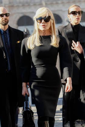 Valentino Funeral Arrivals - Rome Donatella Versace attends the fashion designer Valentino’s funeral, held at the Basilique Santa Maria degli Angeli, on January 23, 2026 in Rome, Italy. Photo by Marco Piovanotto Abacapress.com Rome Italy  Copyright: xPiovanottoxMarco ABACAx