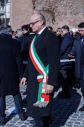 News - Funerali di Valentino Garavani Roberto Gualtieri attends the Valentino Garavani s funeral on January 23rd., 2026 at Basilica S.Maria degli Angeli e dei Martiri, Rome, Italy Rome Basilica Santa Maria degli Angeli e dei Martiri Italy Copyright: xEmanuelaxVertollix xLiveMediax LPN_2255364