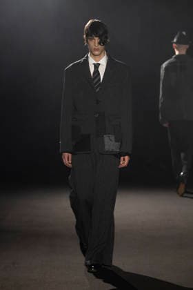 Junya Watanabe MAN Fashion Show Men Ready to Wear Fall Winter 2026 2027 Collection , during Paris Fashion Week, on January 23, 2026 Junya Watanabe MAN Fashion Show Men Ready to Wear Fall Winter 2026 2027 Collection , during Paris Fashion Week, on January 23, 2026 Paris France  Copyright: xAgencex xBestimagexAgencex xBestimagex