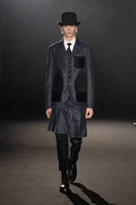 Junya Watanabe MAN Fashion Show Men Ready to Wear Fall Winter 2026 2027 Collection , during Paris Fashion Week, on January 23, 2026 Junya Watanabe MAN Fashion Show Men Ready to Wear Fall Winter 2026 2027 Collection , during Paris Fashion Week, on January 23, 2026 Paris France  Copyright: xAgencex xBestimagexAgencex xBestimagex