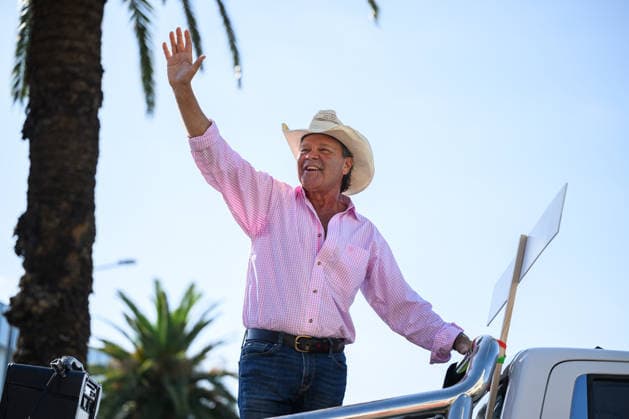 TAMWORTH COUNTRY MUSIC FESTIVAL, Country songwriter and entertainer Troy Cassar-Daley takes part in the artist parade during the 54th Tamworth Country Music Festival in Tamworth, NSW, Saturday, January 24, 2026. ( NO ARCHIVING TAMWORTH NEW SOUTH WALES AUSTRALIA  Copyright: xBIANCAxDExMARCHIx 20260124185077205928