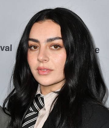 2026 Sundance Film Festival - The Moment Premiere Charli XCX attends the The Moment Premiere during the 2026 Sundance Film Festival at Eccles Center Theater on January 23, 2026 in Park City, Utah. Park City Eccles Theatre Utah United States of America Copyright: xCxFlanigan imageSPACEx